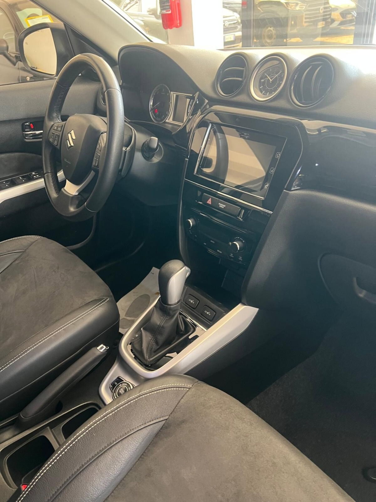 Suzuki Vitara 1.6 DDiS 4WD AllGrip DCT V-Top (13)