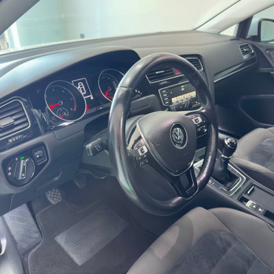 Volkswagen Golf 1.6 BlueTDI 110 CV 5p. Highline (10)