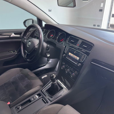 Volkswagen Golf 1.6 BlueTDI 110 CV 5p. Highline (8)