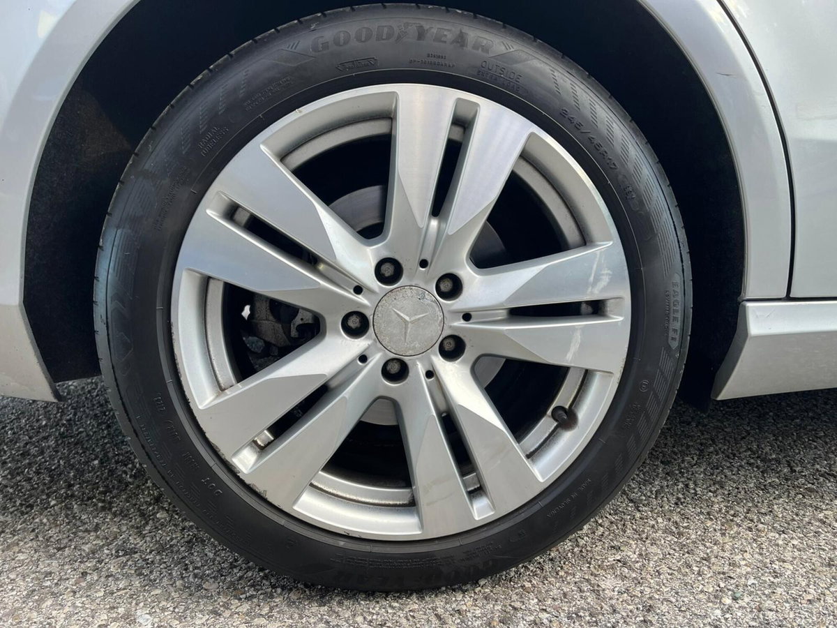 Mercedes-Benz Classe E Station Wagon 250 CDI Executive (16)