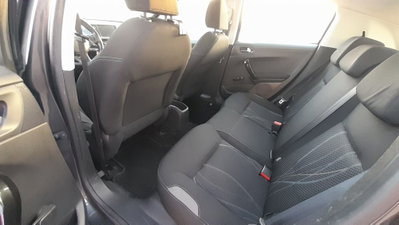 Peugeot 208 HDi 68 CV 5 porte Active (15)