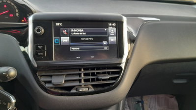 Peugeot 208 HDi 68 CV 5 porte Active (7)