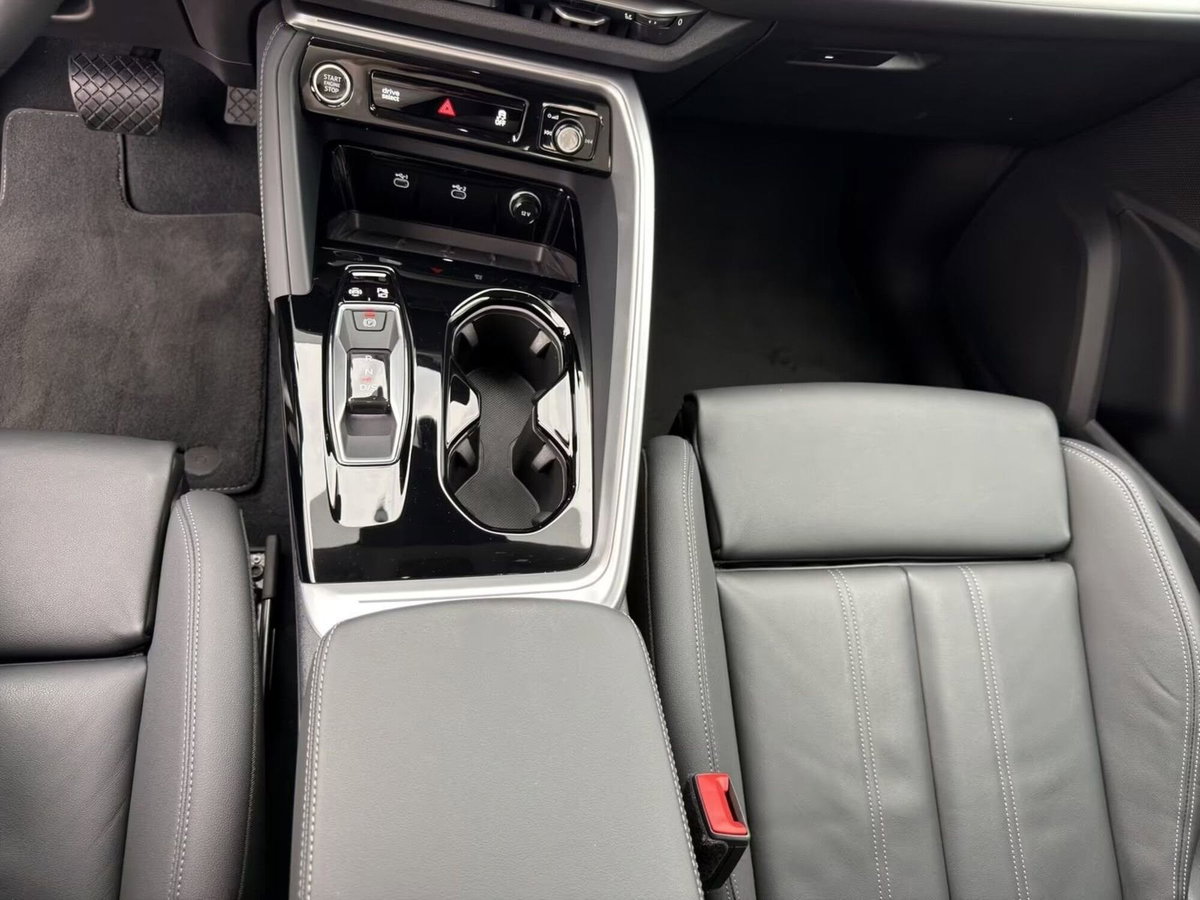 Audi Q5 Sportback Sportback 40 2.0 tdi mhev 12V quattro s-tronic (11)
