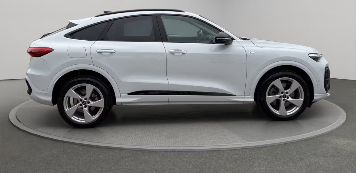 Audi Q5 Sportback Sportback 40 2.0 tdi mhev 12V quattro s-tronic (8)
