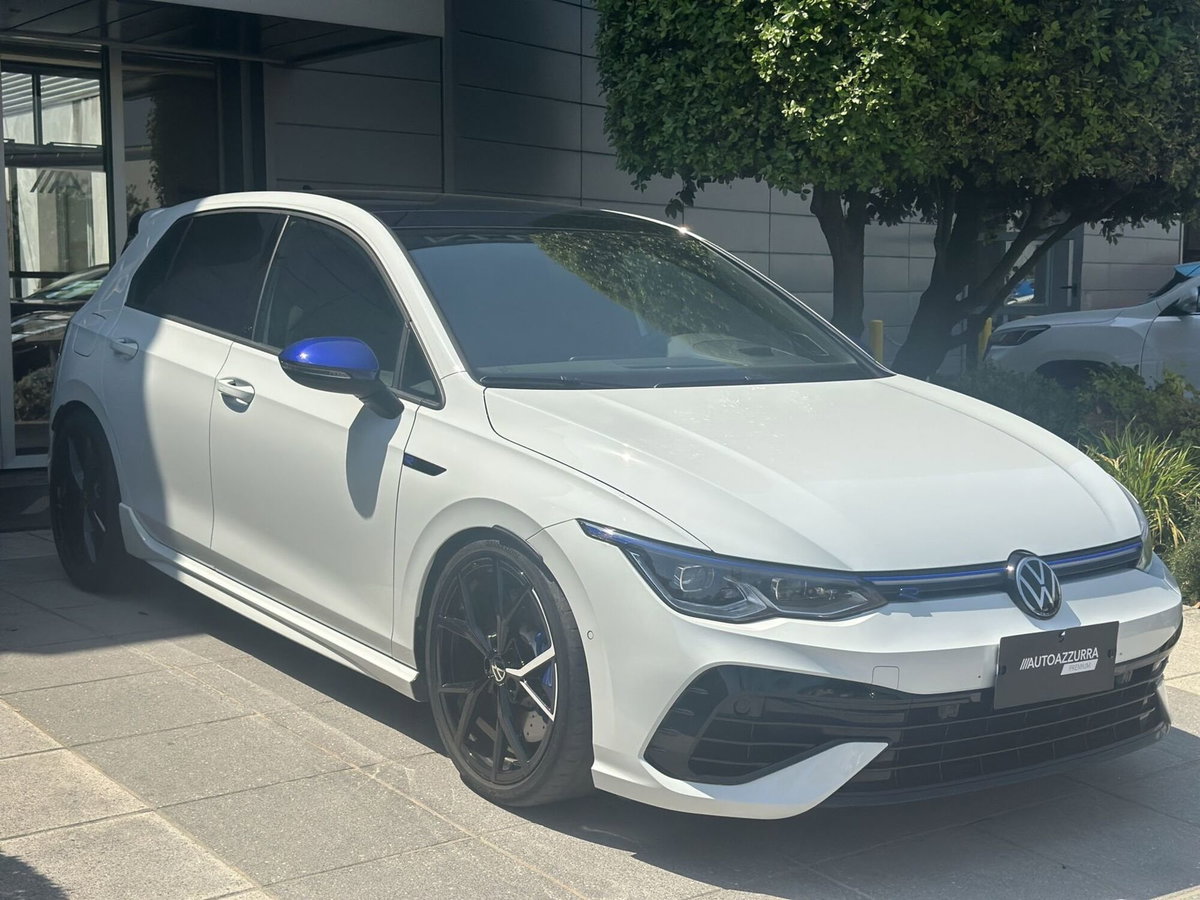 Volkswagen Golf 2.0 TSI R DSG 4Motion 20 years (3)