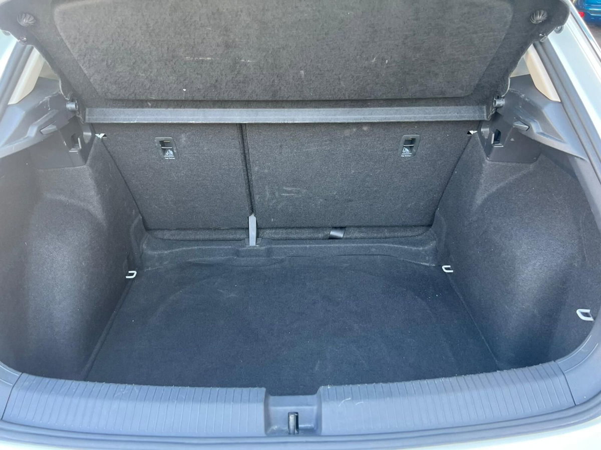 Volkswagen T-Roc 1.0 TSI Style (5)