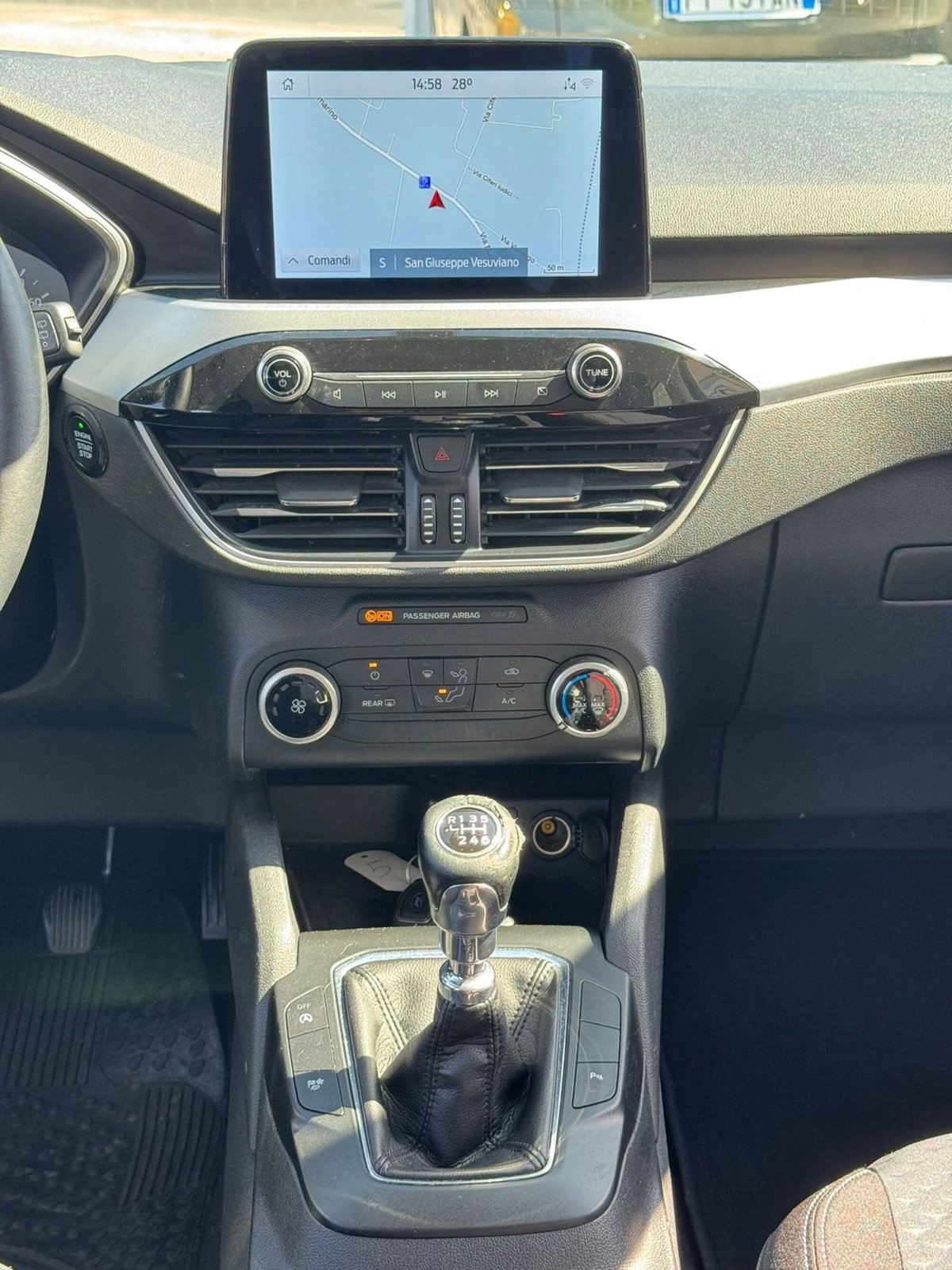 Ford Kuga 1.5 EcoBlue 120 CV 2WD ST-Line (13)