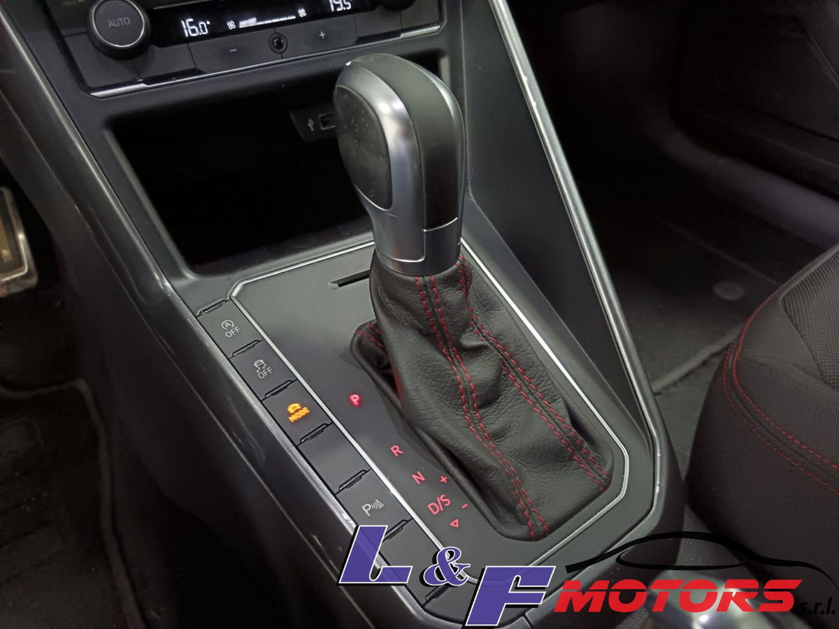 Volkswagen Polo 2.0 TSI DSG GTI BlueMotion Technology (11)