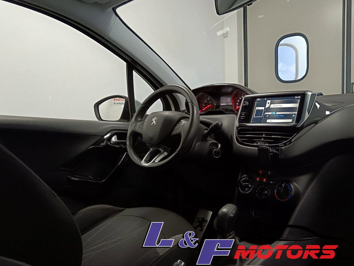 Peugeot 208 VTi 82 CV 5 porte Active (10)
