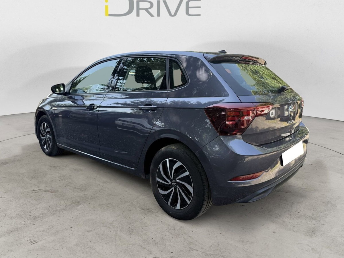 Volkswagen Polo 1.0 tsi Life 95cv (7)