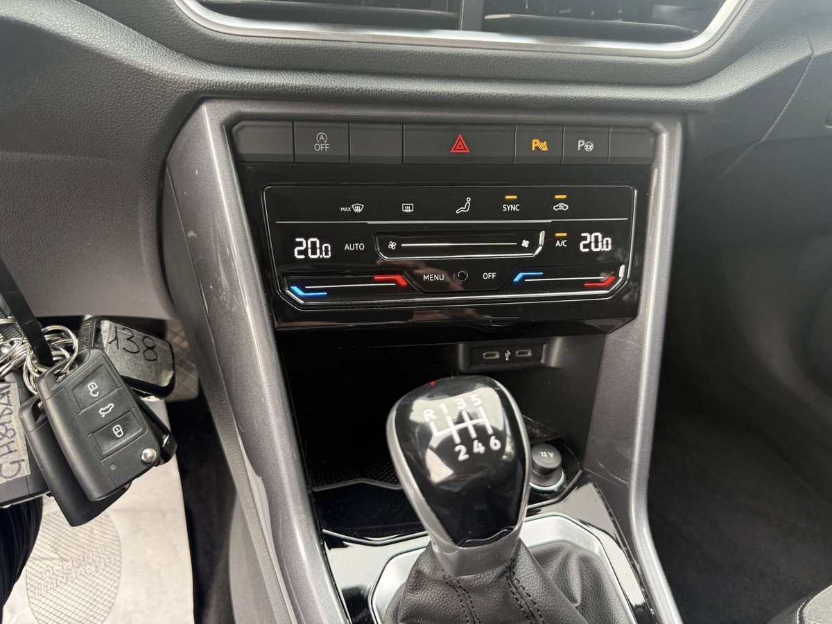 Volkswagen T-Roc 1.0 TSI Style (14)