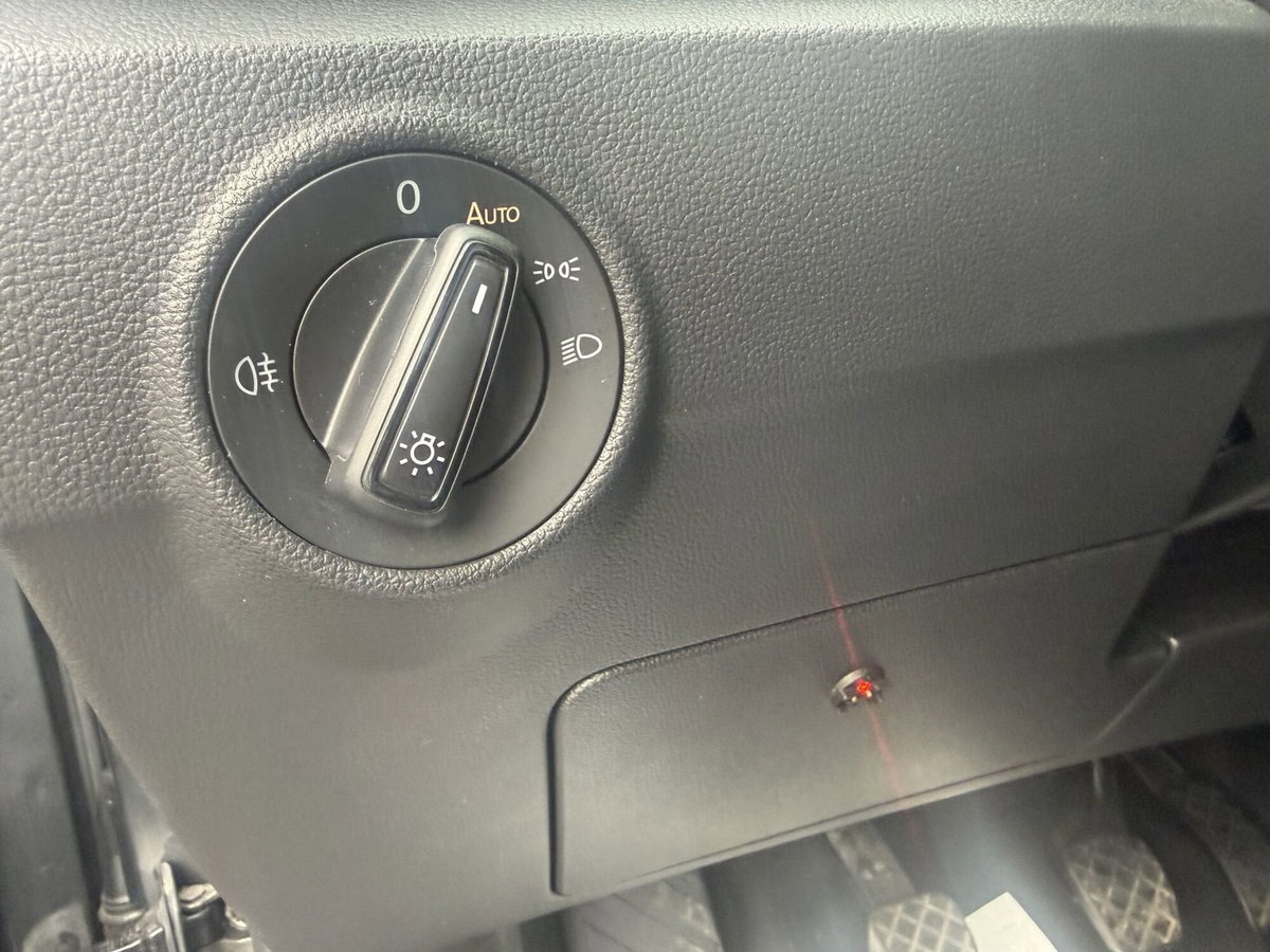 Volkswagen T-Roc 1.0 tsi Edition 110cv (14)