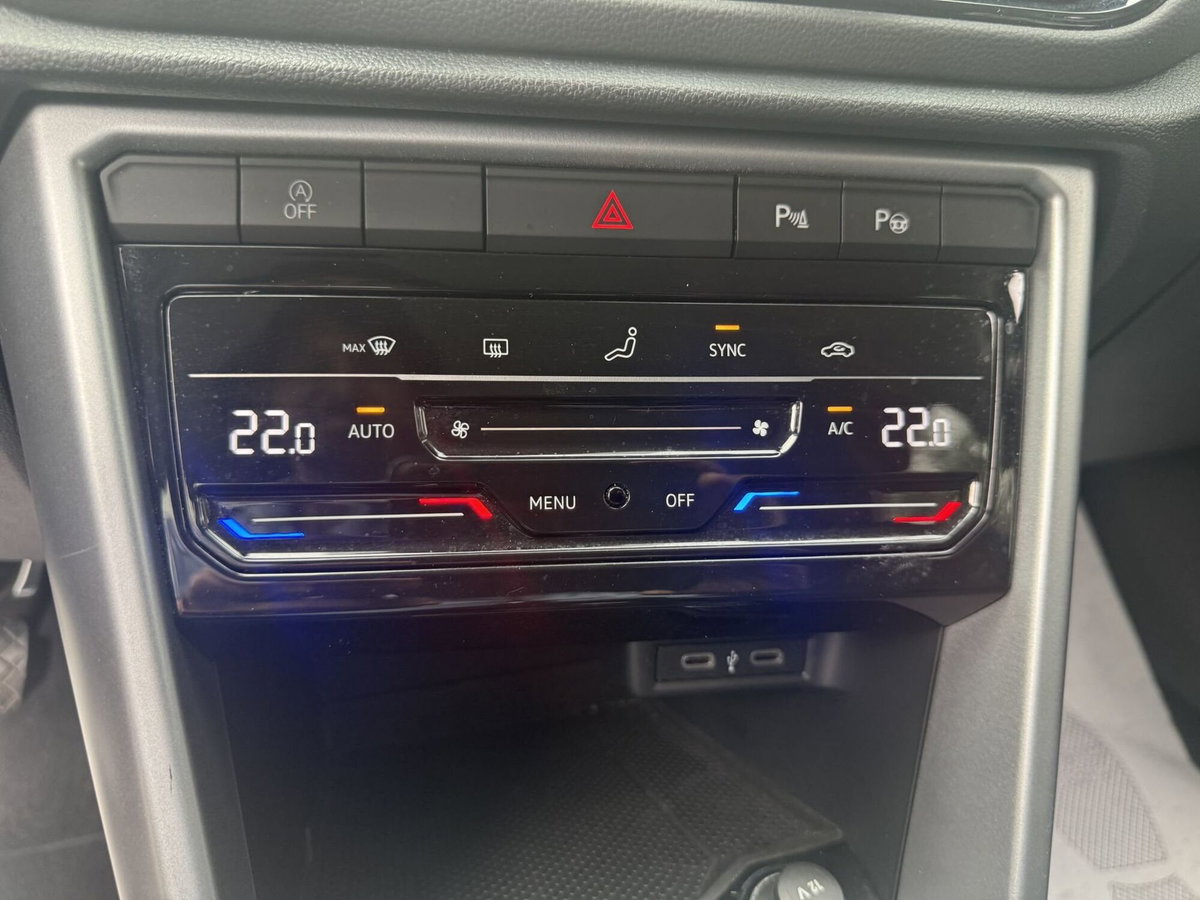 Volkswagen T-Roc 1.0 tsi Edition 110cv (16)