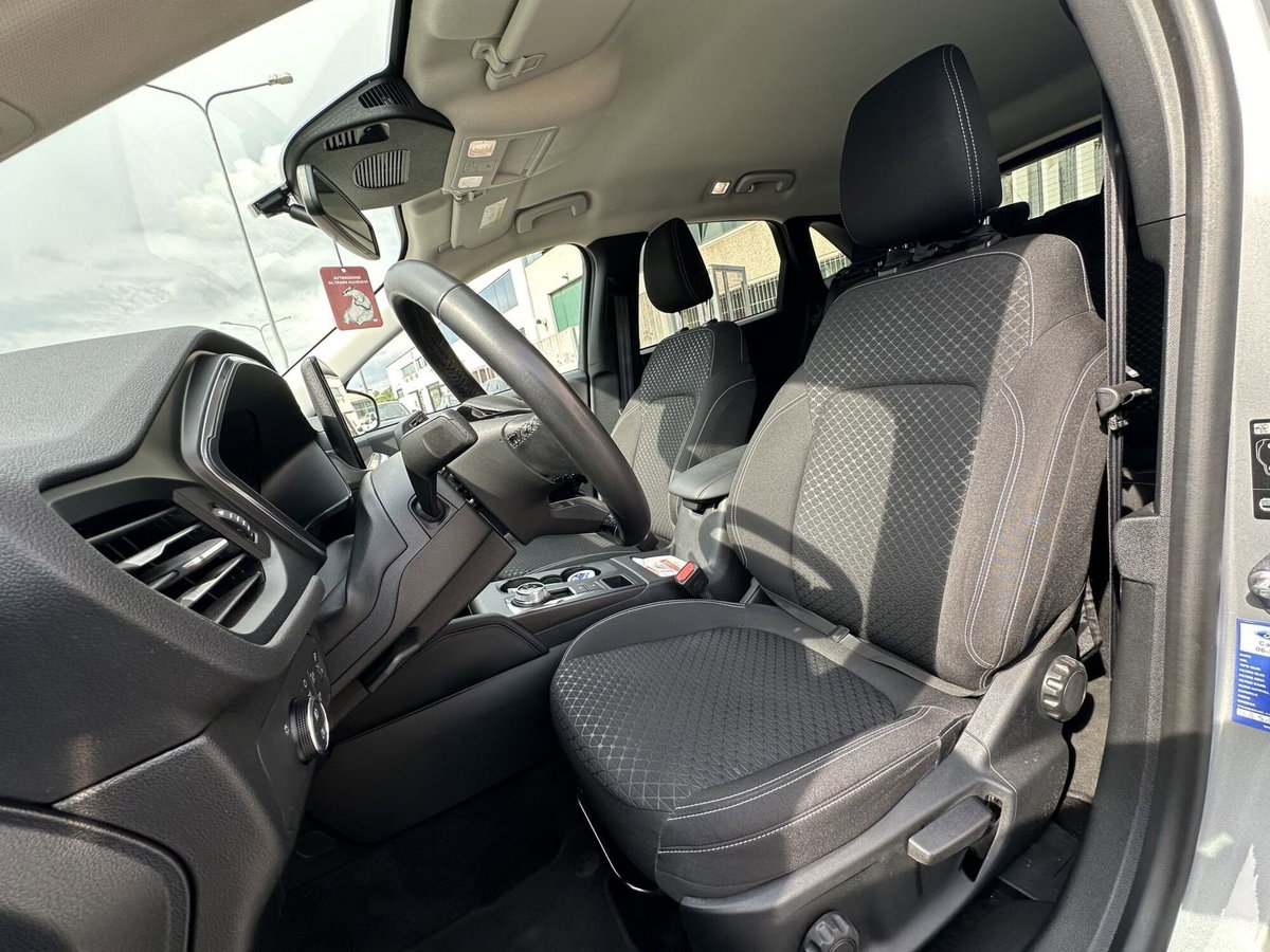 Ford Kuga 2.5 Full Hybrid 190 CV CVT 2WD ST-Line Design (11)