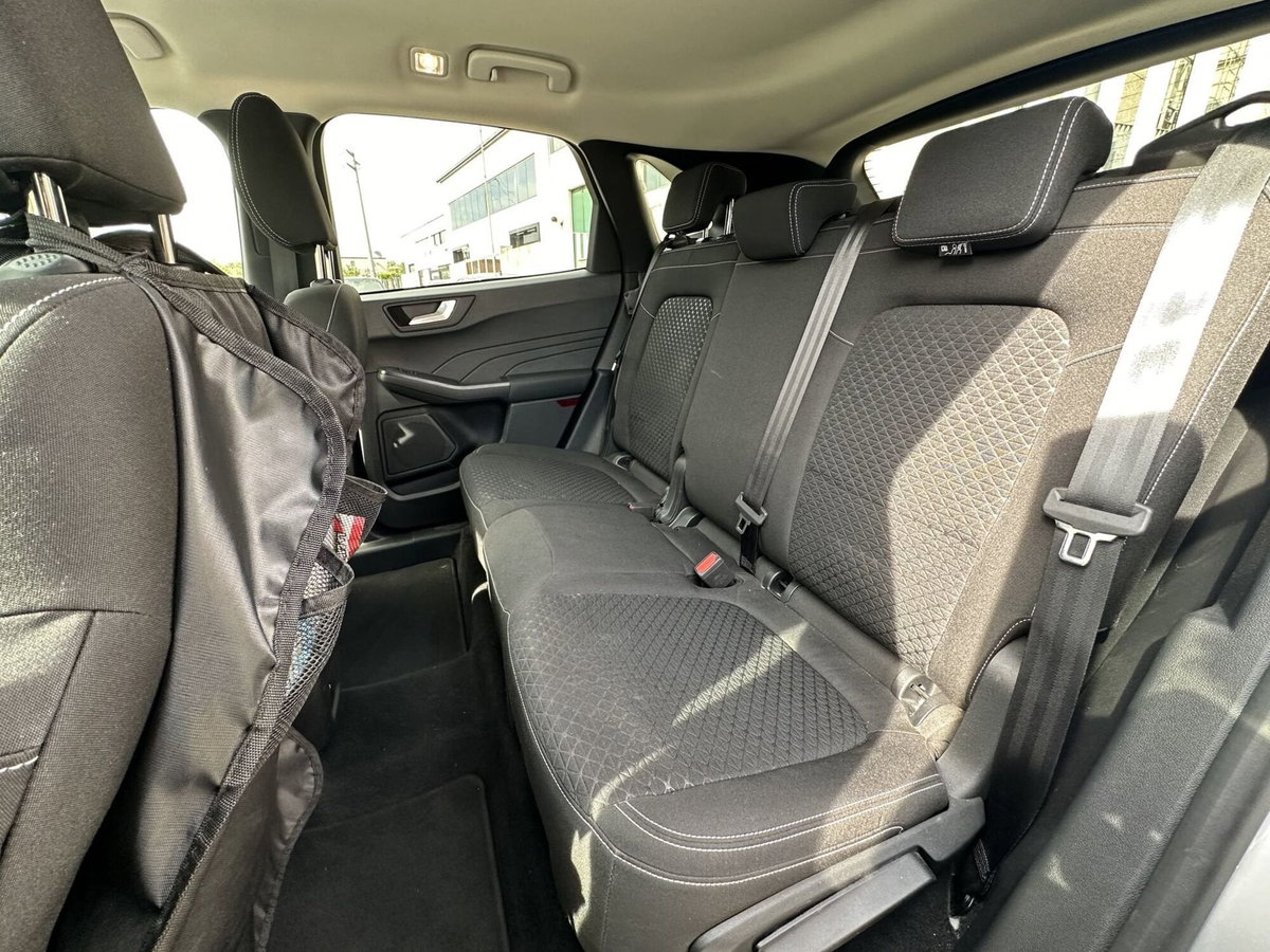 Ford Kuga 2.5 Full Hybrid 190 CV CVT 2WD ST-Line Design (13)