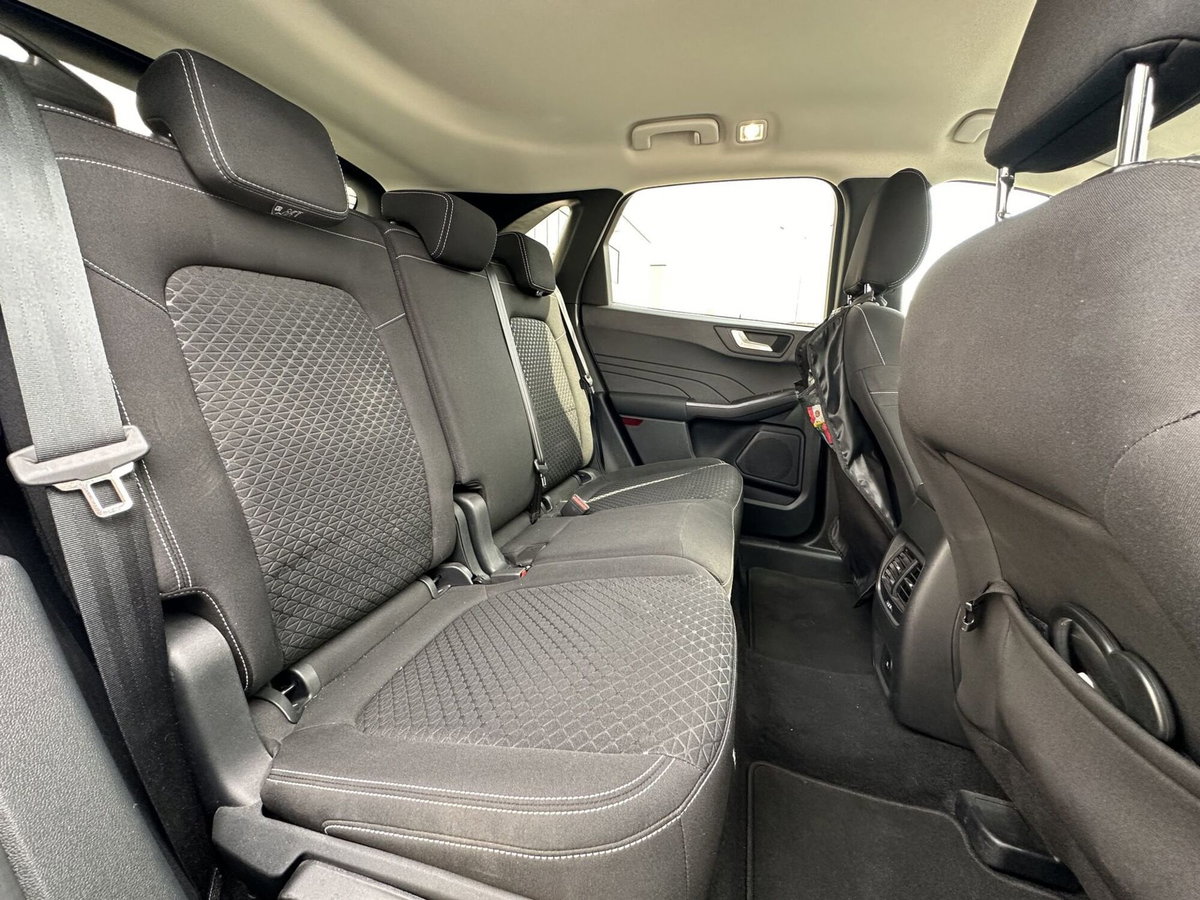 Ford Kuga 2.5 Full Hybrid 190 CV CVT 2WD ST-Line Design (14)