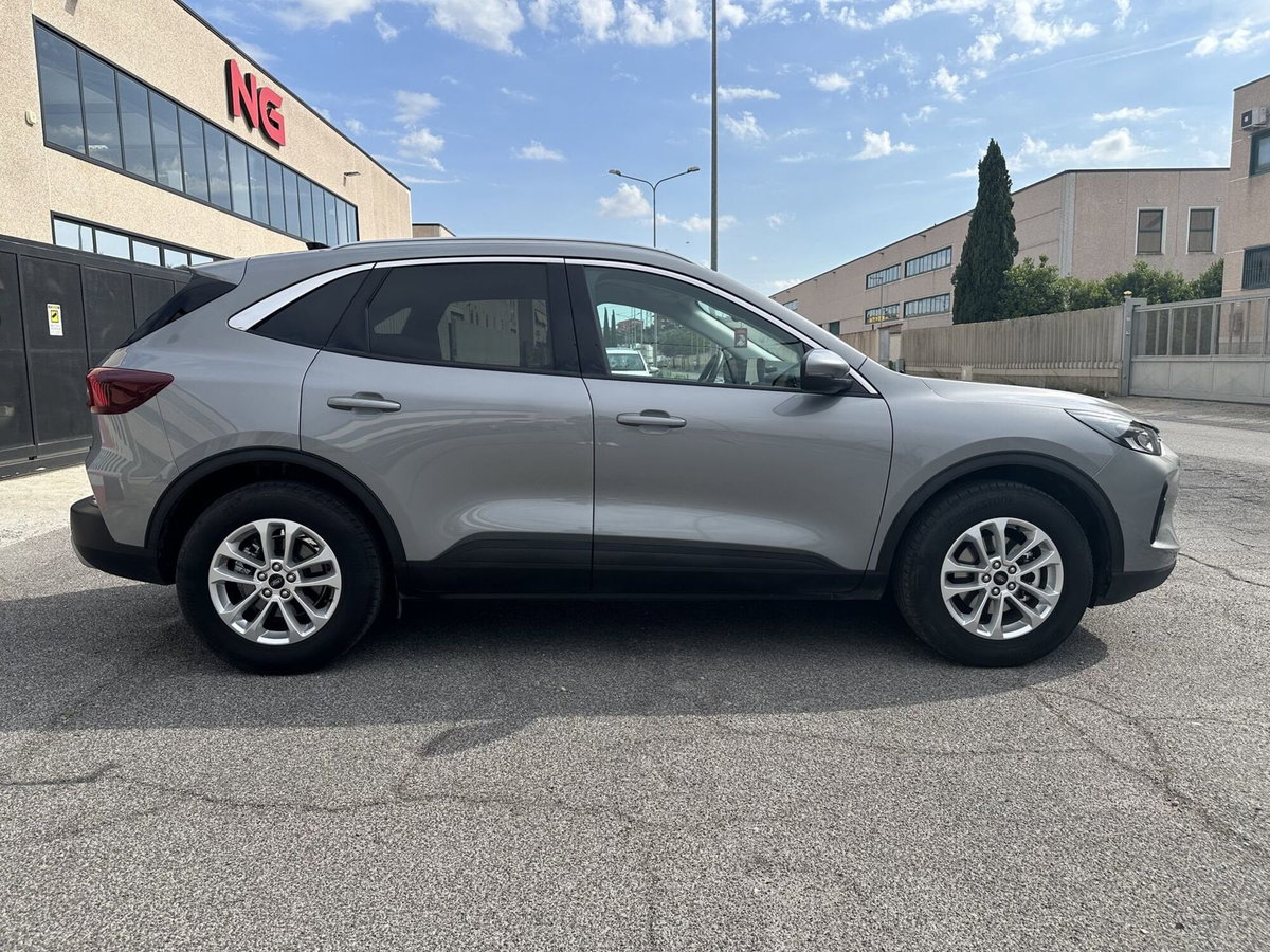 Ford Kuga 2.5 Full Hybrid 190 CV CVT 2WD ST-Line Design (7)