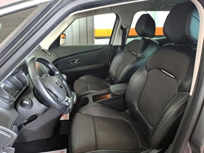 Renault Scenic E-Tech Electric 1.5 dCi 110CV EDC Energy (4)