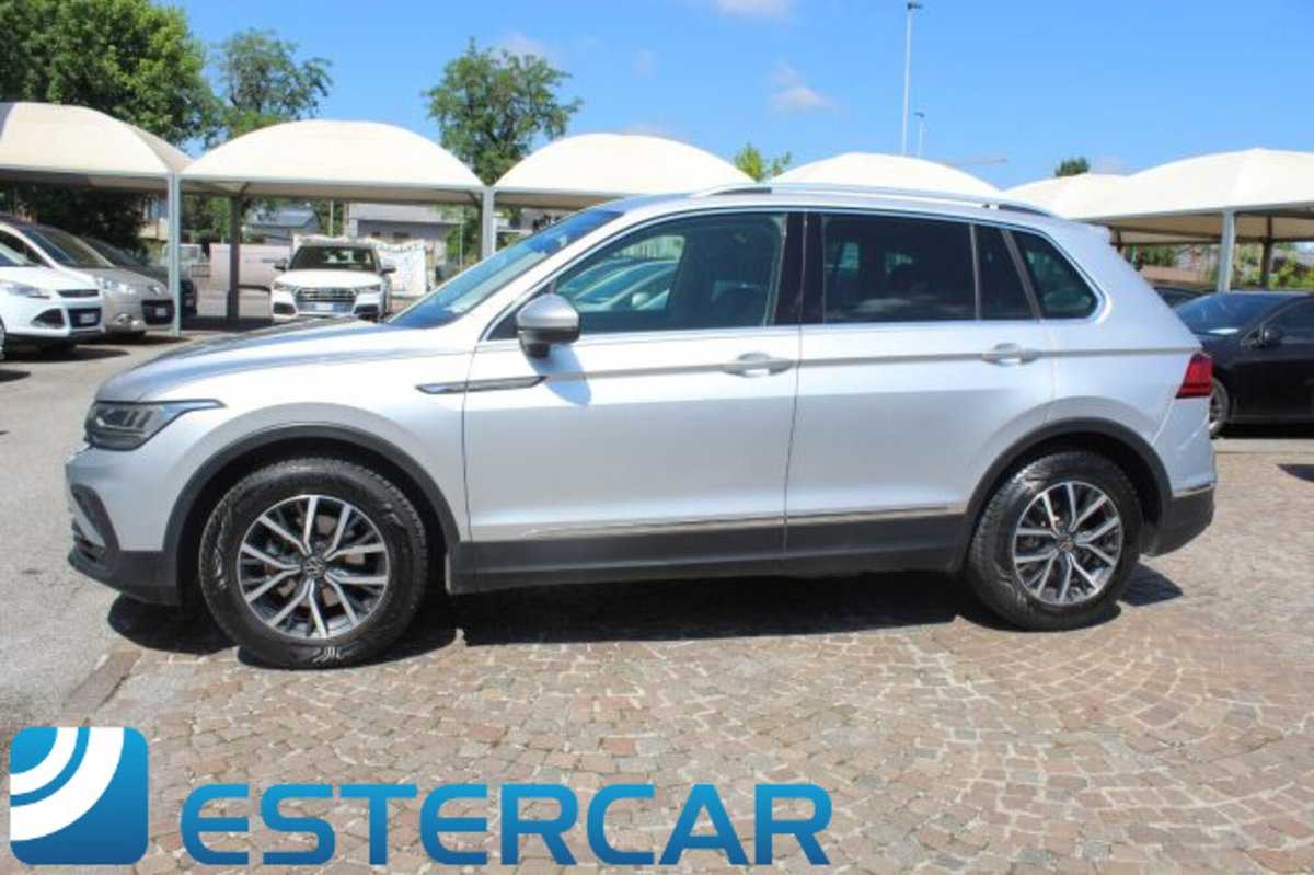 Volkswagen Tiguan 1.5 TSI 150 CV ACT Life (16)