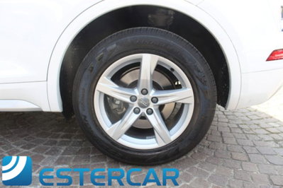 Audi Q5 40 TDI quattro S tronic Business Sport (18)