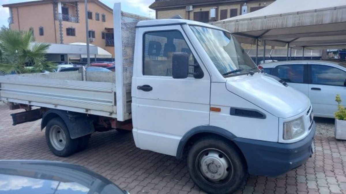Iveco Daily Telaio 35.10 2.8 TD PC Cabinato Basic