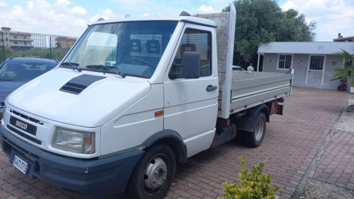 Iveco Daily Telaio 35.10 2.8 TD PC Cabinato Basic (3)