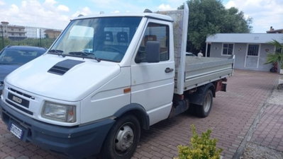 Iveco Daily Telaio 35.10 2.8 TD PC Cabinato Basic (3)