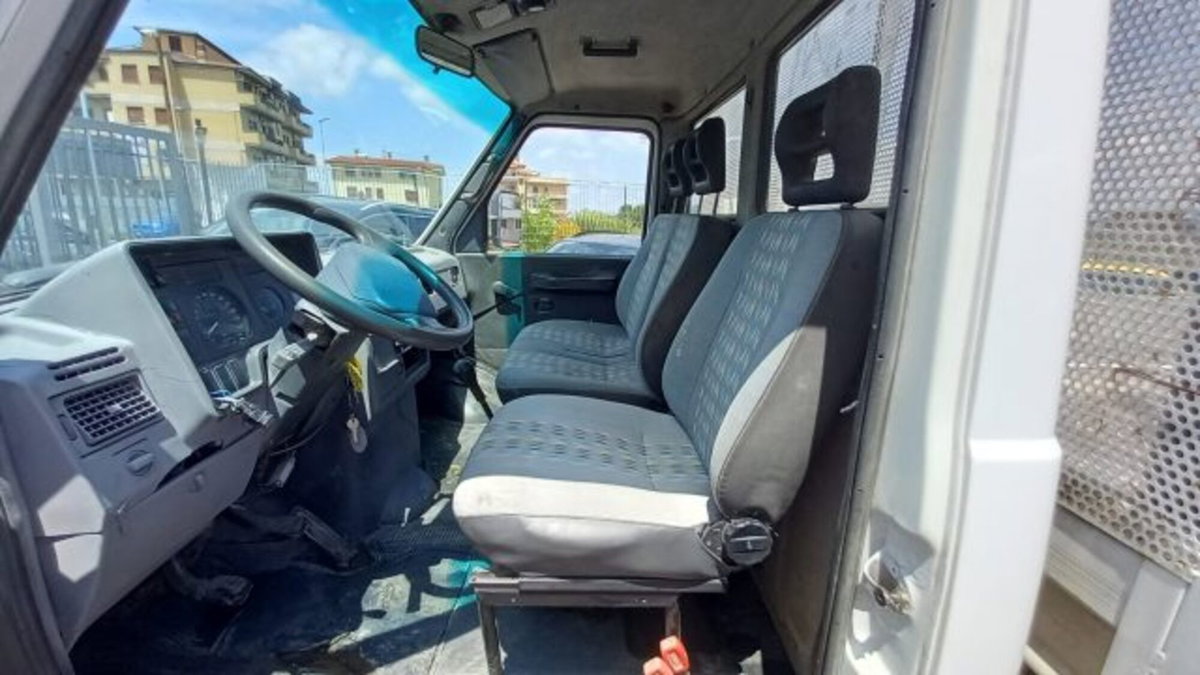 Iveco Daily Telaio 35.10 2.8 TD PC Cabinato Basic (8)