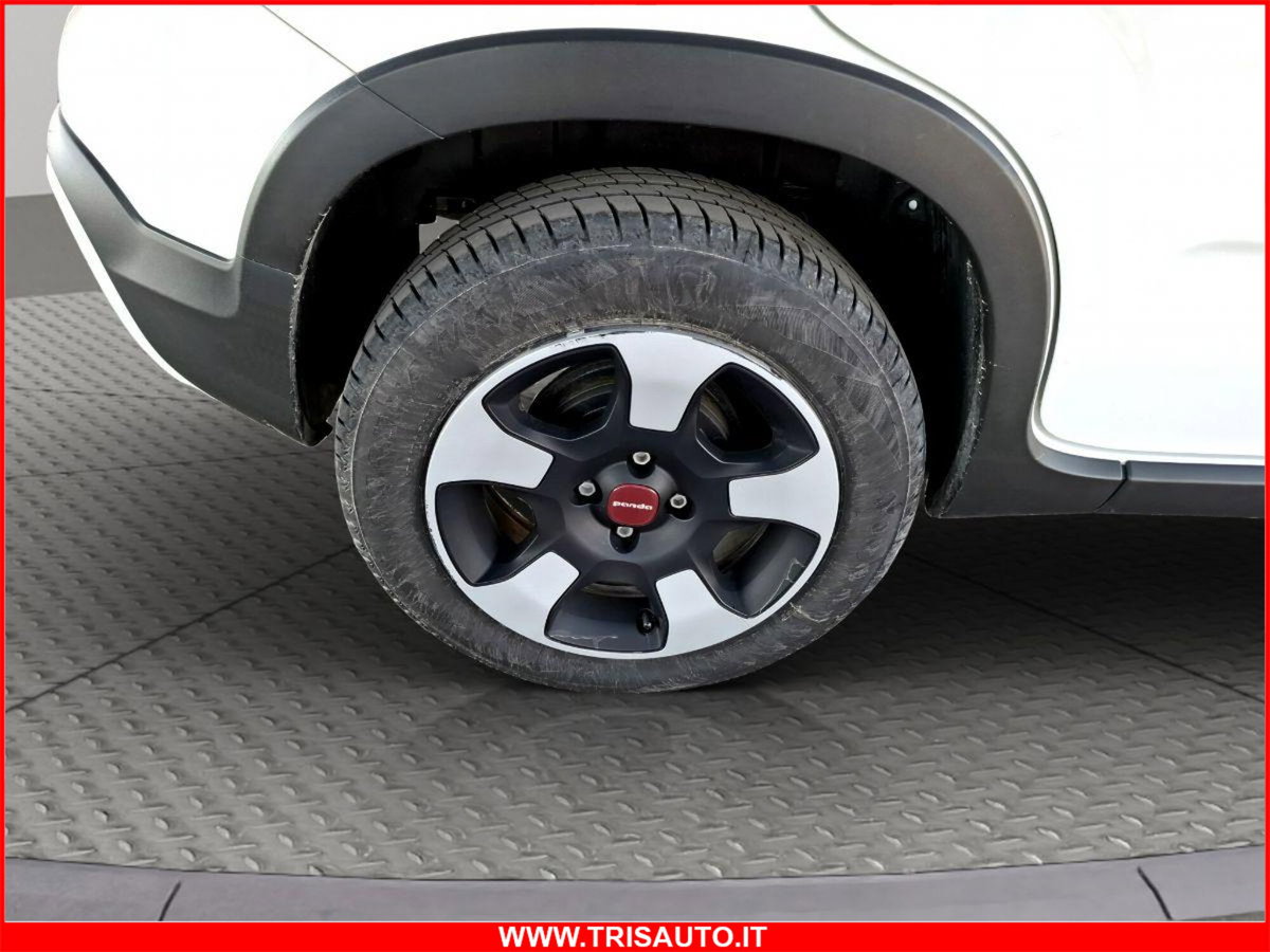 Fiat Panda 1.0 FireFly S&S Hybrid City Cross (19)