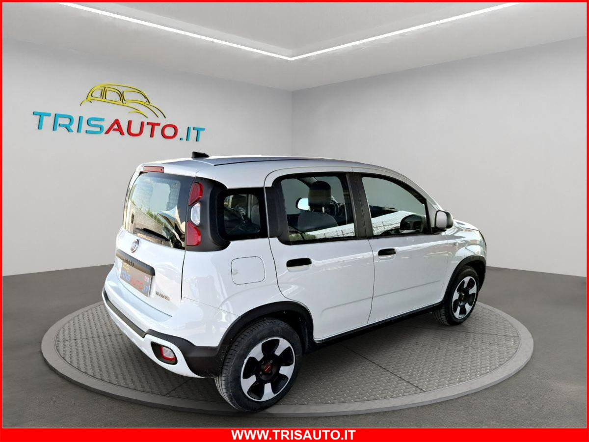 Fiat Panda 1.0 FireFly S&S Hybrid City Cross (4)