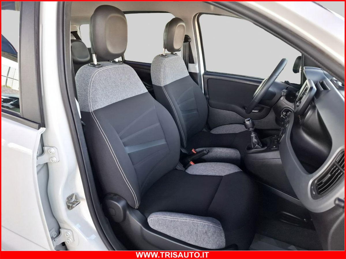 Fiat Panda 1.0 FireFly S&S Hybrid City Cross (8)