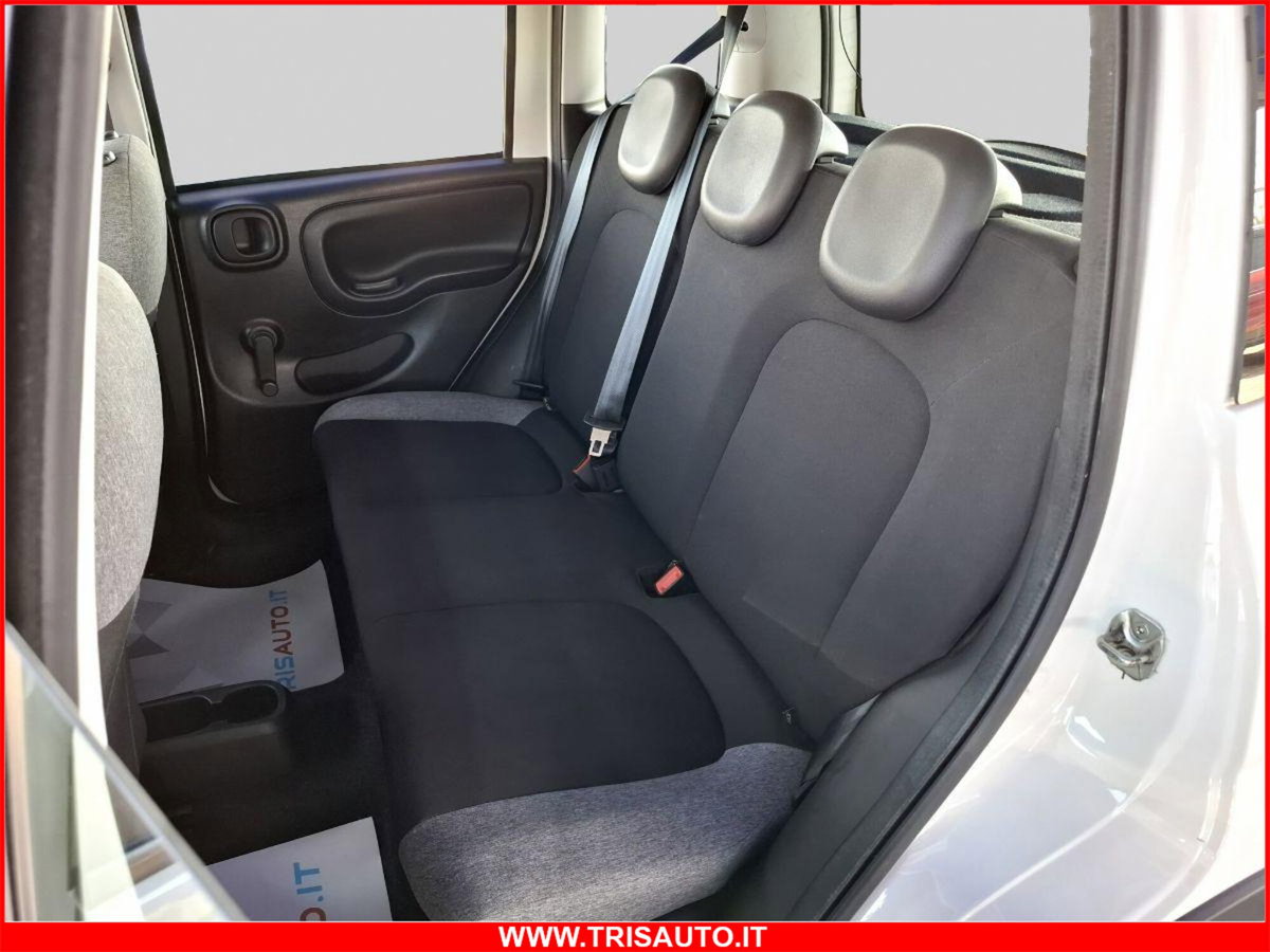 Fiat Panda 1.0 FireFly S&S Hybrid City Cross (11)