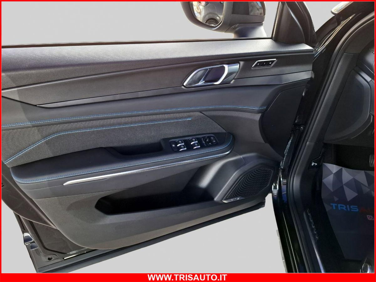 Lynk & Co 01 01 1.5 td phev (13)