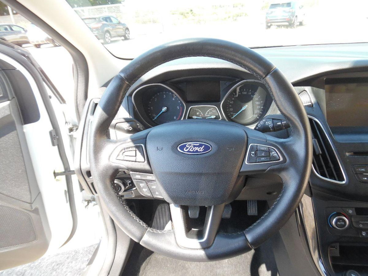 Ford Focus 1.5 TDCi 120 CV Start&Stop Titanium (19)
