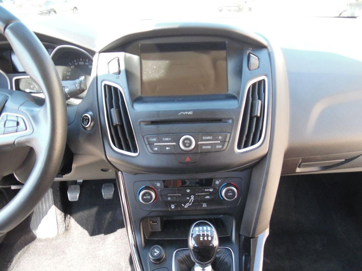 Ford Focus 1.5 TDCi 120 CV Start&Stop Titanium (20)