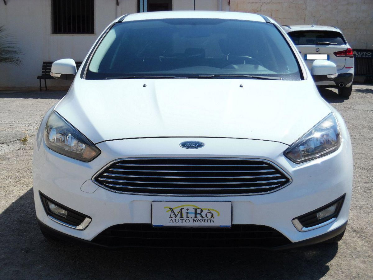 Ford Focus 1.5 TDCi 120 CV Start&Stop Titanium (3)