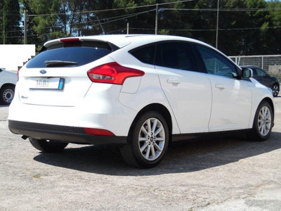 Ford Focus 1.5 TDCi 120 CV Start&Stop Titanium (9)