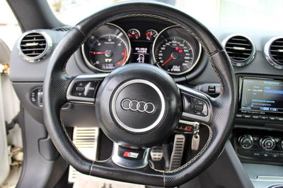 Audi TT Coupé 2.0 TDI quattro Advanced plus (14)