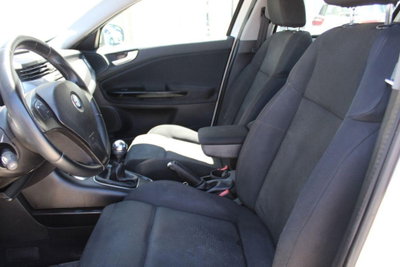 Alfa Romeo Giulietta 2.0 JTDm-2 Distinctive 170cv (8)
