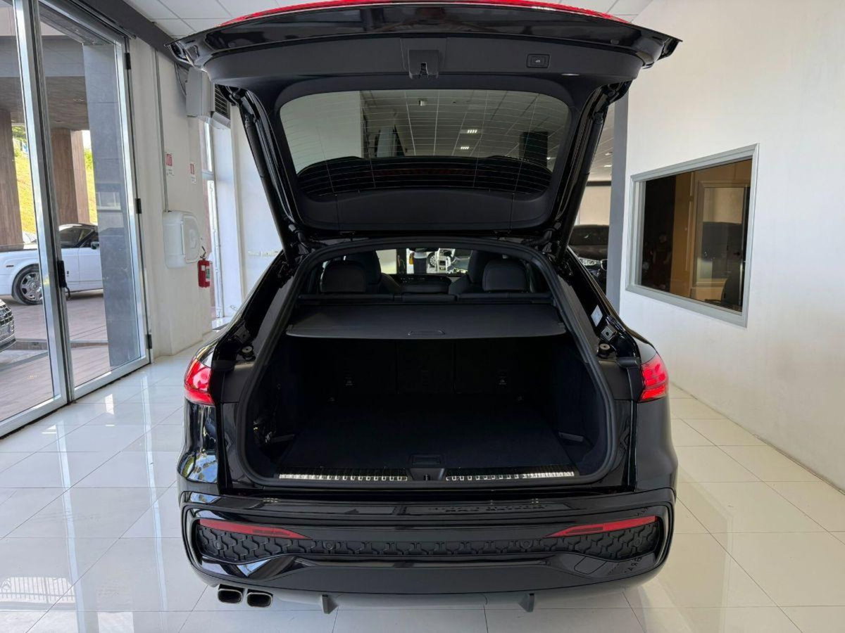Audi Q5 2.0 tfsi mhev+ Business 204cv s-tronic (10)