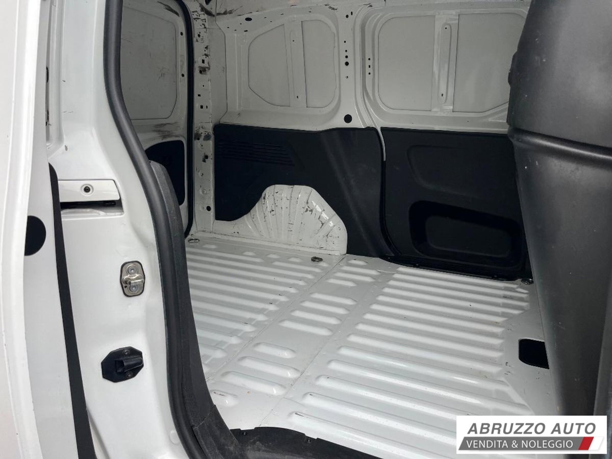 Opel Combo Furgone Cargo 1.5 Diesel PC 650kg (8)