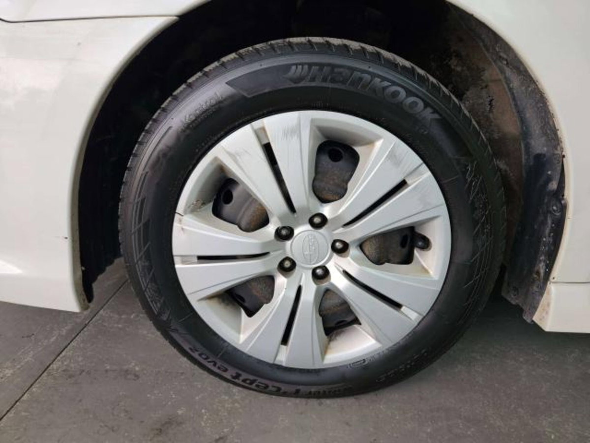 Subaru Legacy Station Wagon 2.0D SW Comfort (15)