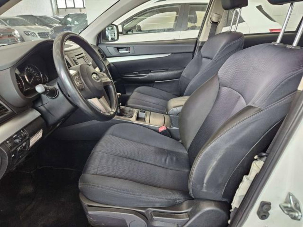 Subaru Legacy Station Wagon 2.0D SW Comfort (9)