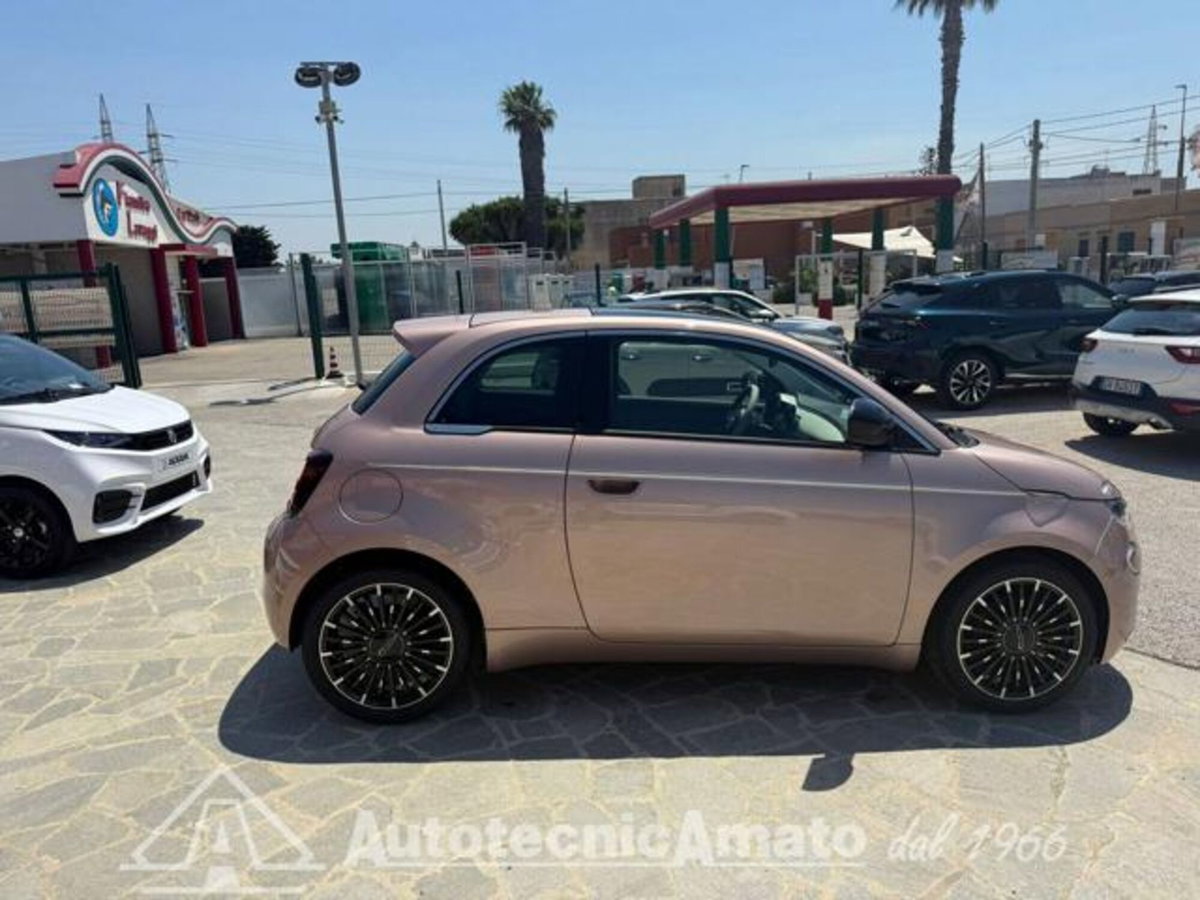 Fiat 500 1.0 hybrid La Prima (2)