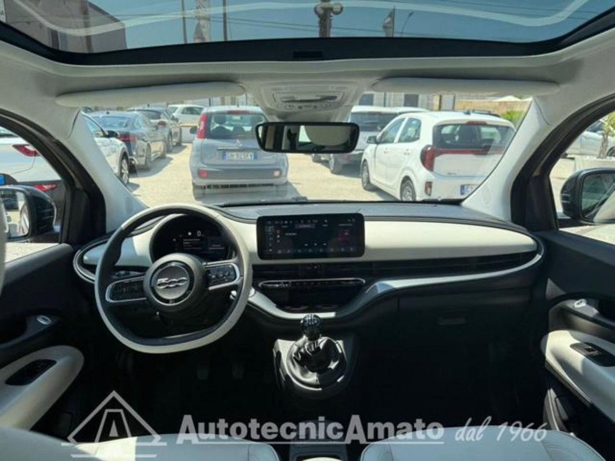 Fiat 500 1.0 hybrid La Prima (9)