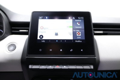 Renault Clio Full Hybrid E-Tech 145 CV 5 porte Techno (9)