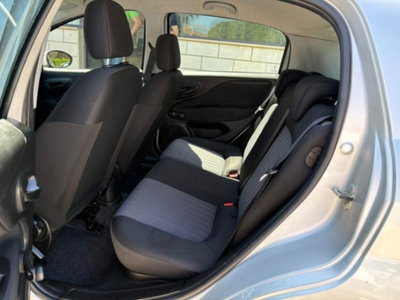 Fiat Punto 1.2 8V 5 porte Lounge (8)