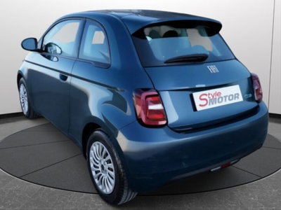 Fiat 500e Action Berlina 23,65 kWh (17)