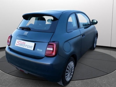 Fiat 500e Action Berlina 23,65 kWh (2)