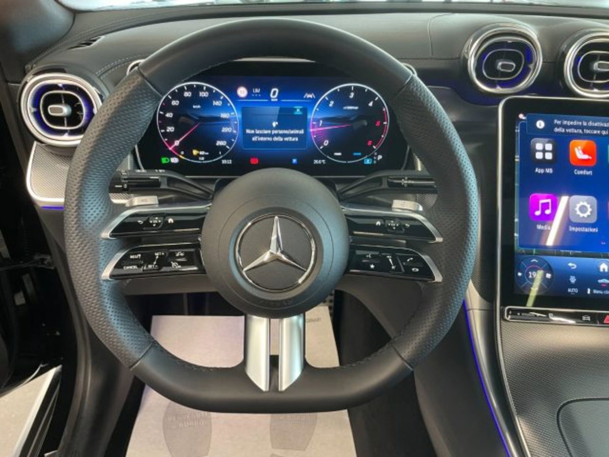 Mercedes-Benz GLC 220 d 4Matic Mild Hybrid AMG Premium Plus (14)
